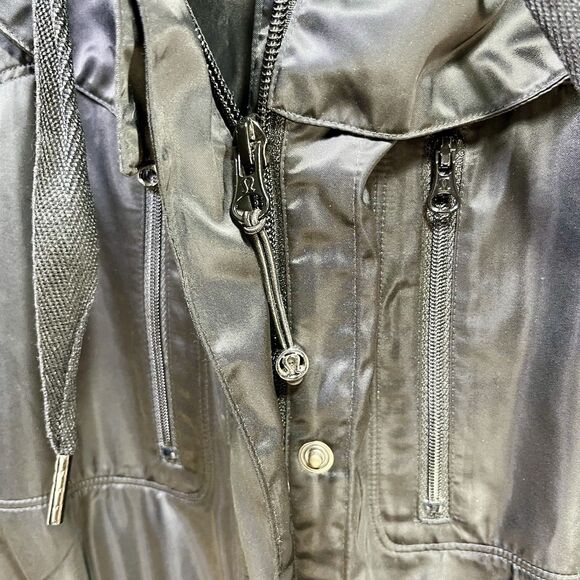 LULULEMON Wanderful Hooded Cape-let Raincoat Poncho Jacket Size M/L - Picture 6 of 9